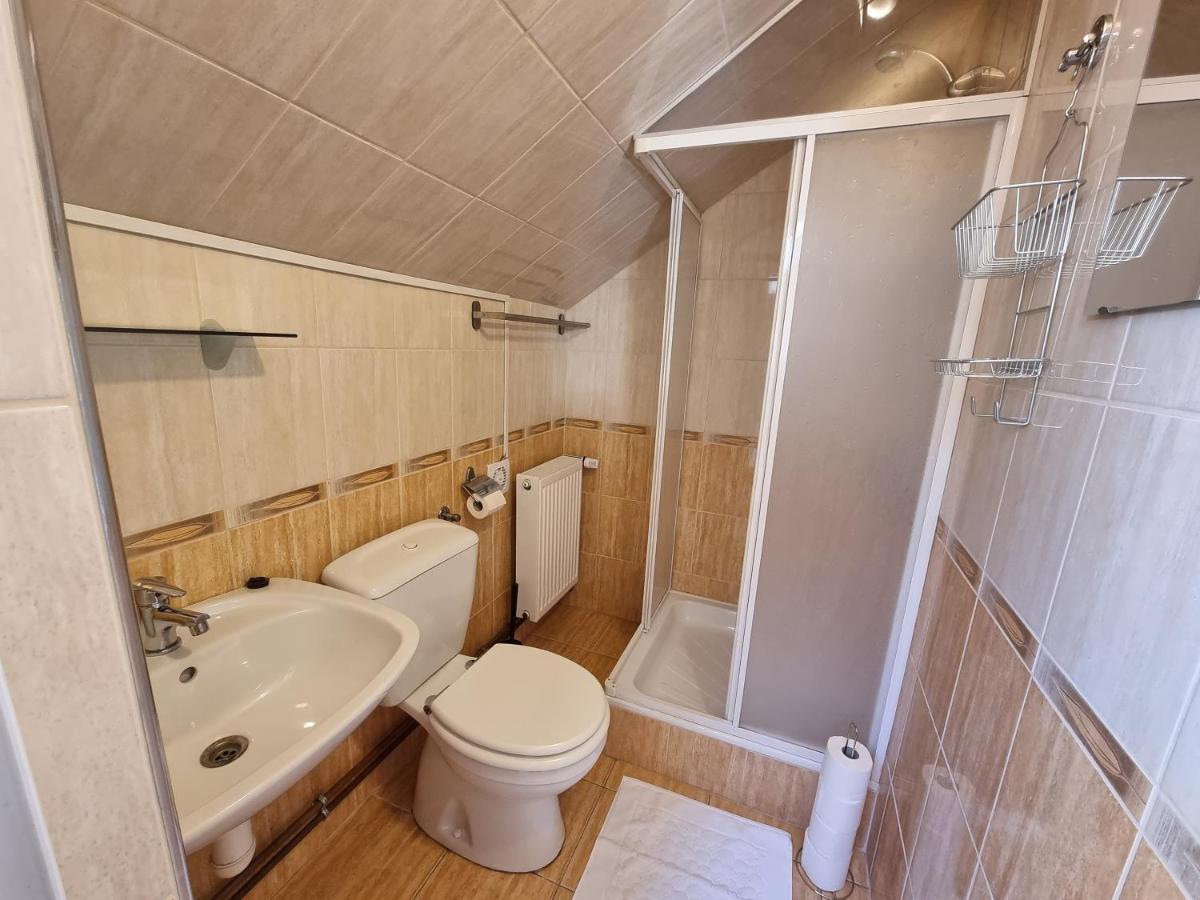 Abigel 2 Vendeghaz Hotel Miskolc Ngoại thất bức ảnh
