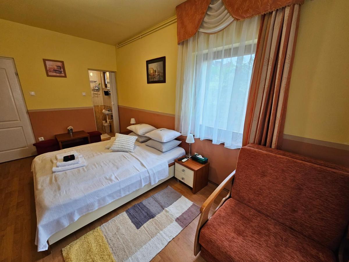 Abigel 2 Vendeghaz Hotel Miskolc Ngoại thất bức ảnh