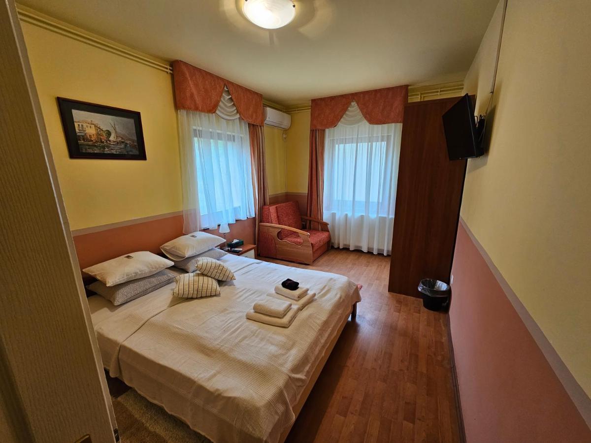 Abigel 2 Vendeghaz Hotel Miskolc Ngoại thất bức ảnh